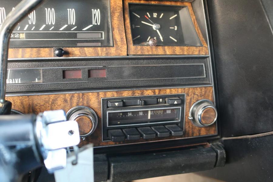 Детали интерьера Cadillac DeVille 9-passenger Station Wagon by WISCO (B9114767) 1969 года  (фото 87 из 147)
